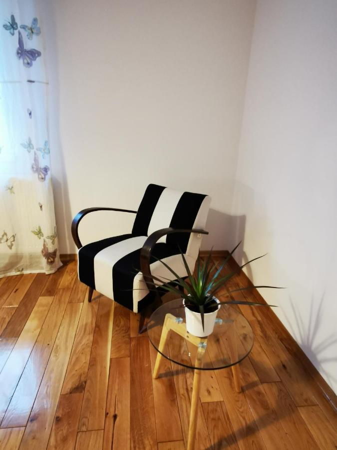 Angela Apartment Zagabria Esterno foto