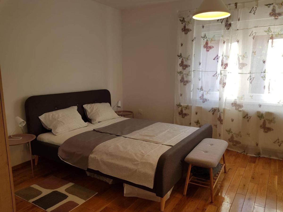 Angela Apartment Zagabria Esterno foto